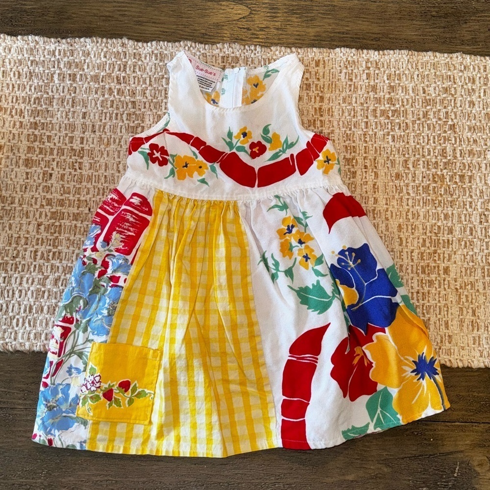 Sue-Sue’s Vintage Hibiscus Flower Sleeveless Patch Pocket Summer Dress Girls 3